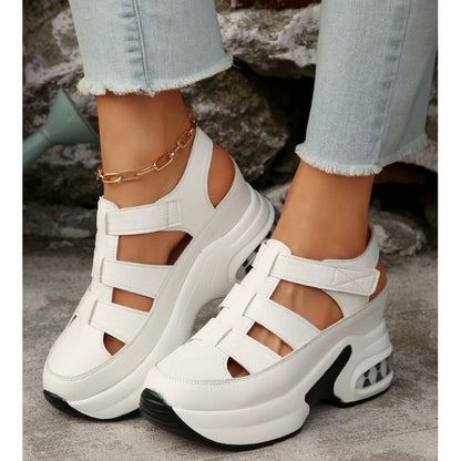 Zomersandalen met gesloten en dikke zool voor vrouwen